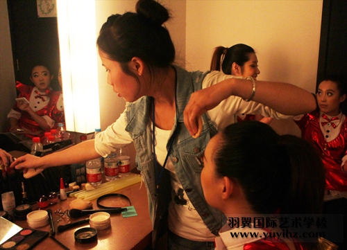 2013年上海工商文藝演出-東方藝術(shù)中心學(xué)員實習(xí)