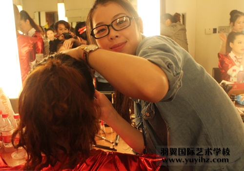 2013年上海工商文藝演出-東方藝術(shù)中心學(xué)員實習(xí)