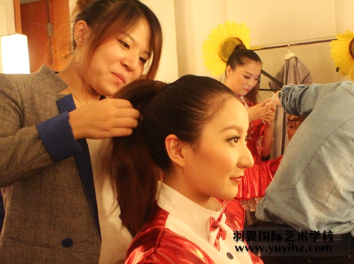 2013年上海工商文藝演出-東方藝術(shù)中心學(xué)員實習(xí)