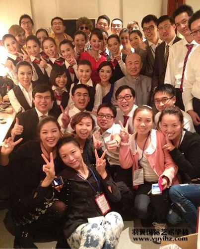 2013年上海工商文藝演出-東方藝術(shù)中心學(xué)員實習(xí)