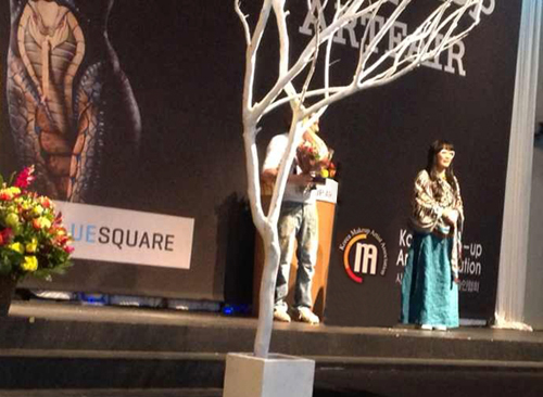 祝賀王羽老師在韓國首爾國際化妝大賽中榮獲獎(jiǎng)項(xiàng)