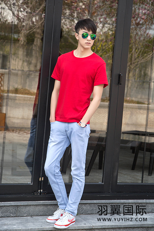 羽翼國(guó)際模特學(xué)員郝青