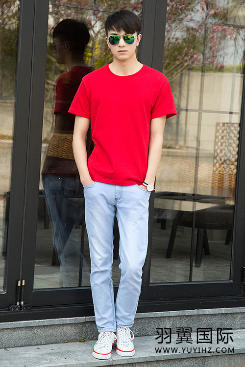 羽翼國(guó)際模特學(xué)員郝青