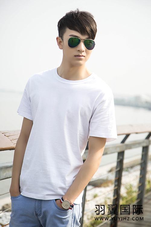 羽翼國(guó)際模特學(xué)員郝青