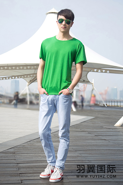 羽翼國(guó)際模特學(xué)員郝青