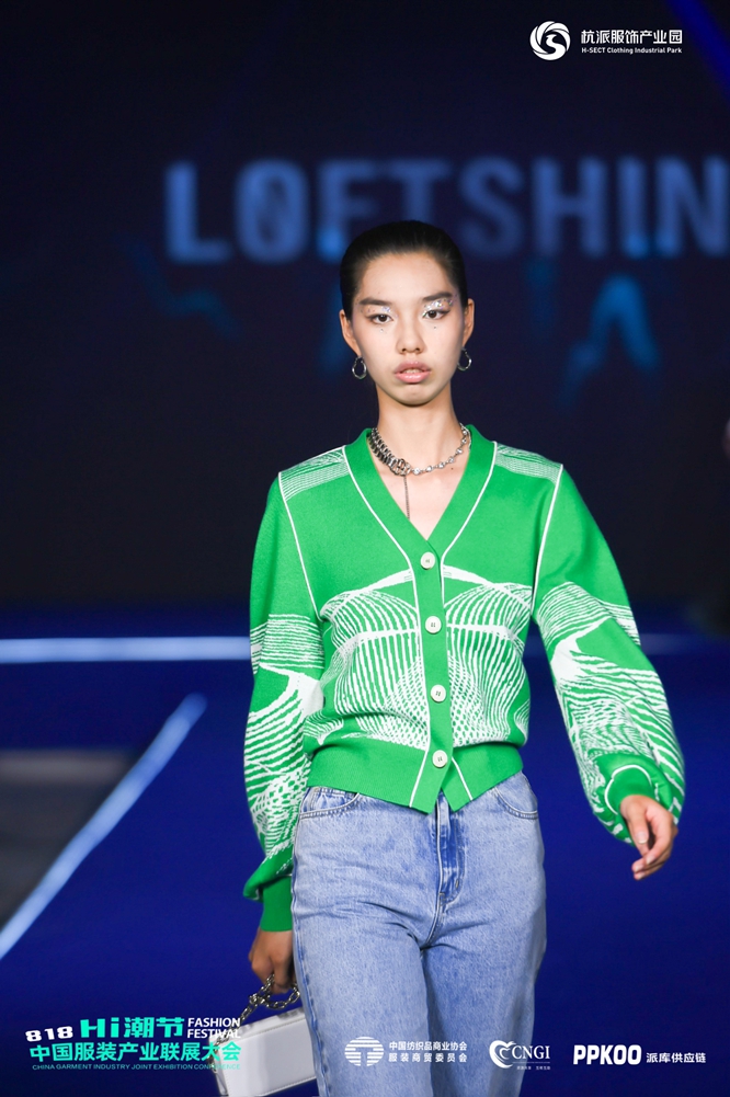 第6屆中國服裝產(chǎn)業(yè)公益年會國際時裝模特T臺秀